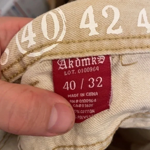 VINTAGE TAN SIZE 40/32 TAN PANTS